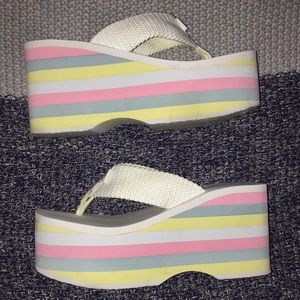 Rocket Dog Rainbow Platform Flip Flops 8